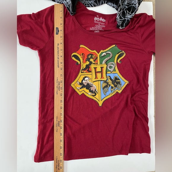 HARRY POTTER Halloween Juniors' Size M(7/9) Halloween Costume T-shirt with Cape - Picture 3 of 13